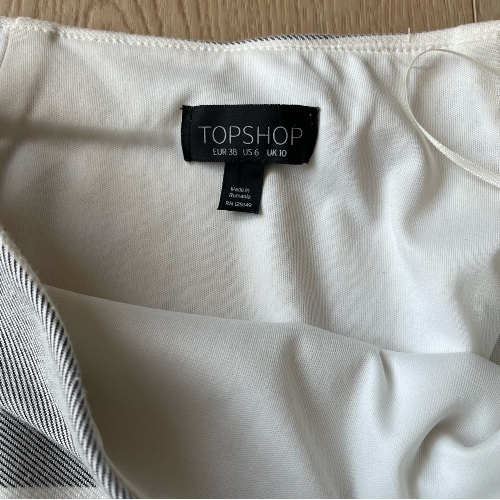 Topshop Mini Skirt - Picture 3 of 5